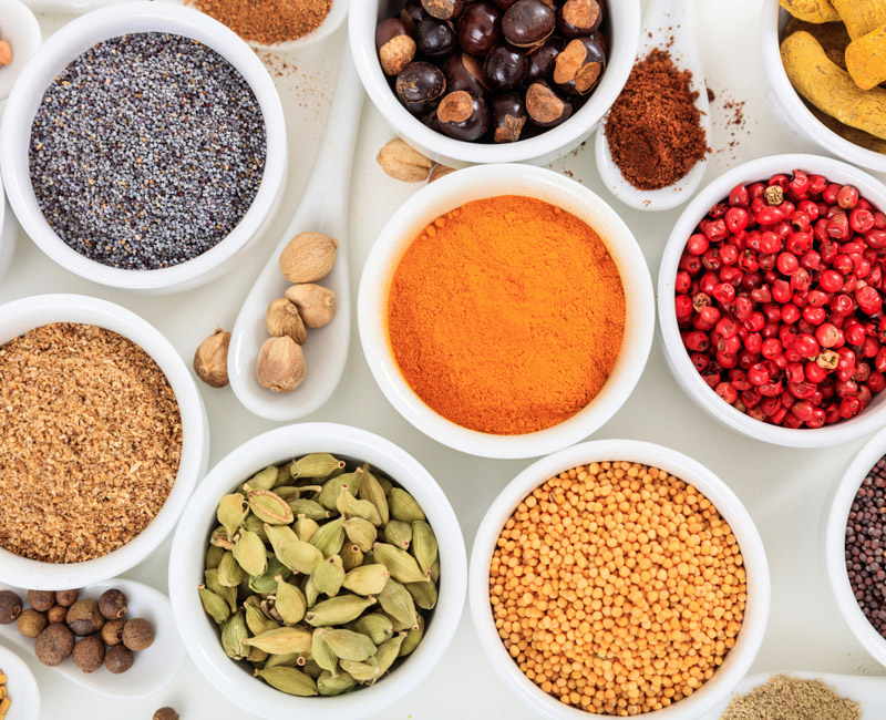 银江酱油调味料厂家分享调味料的基本作用