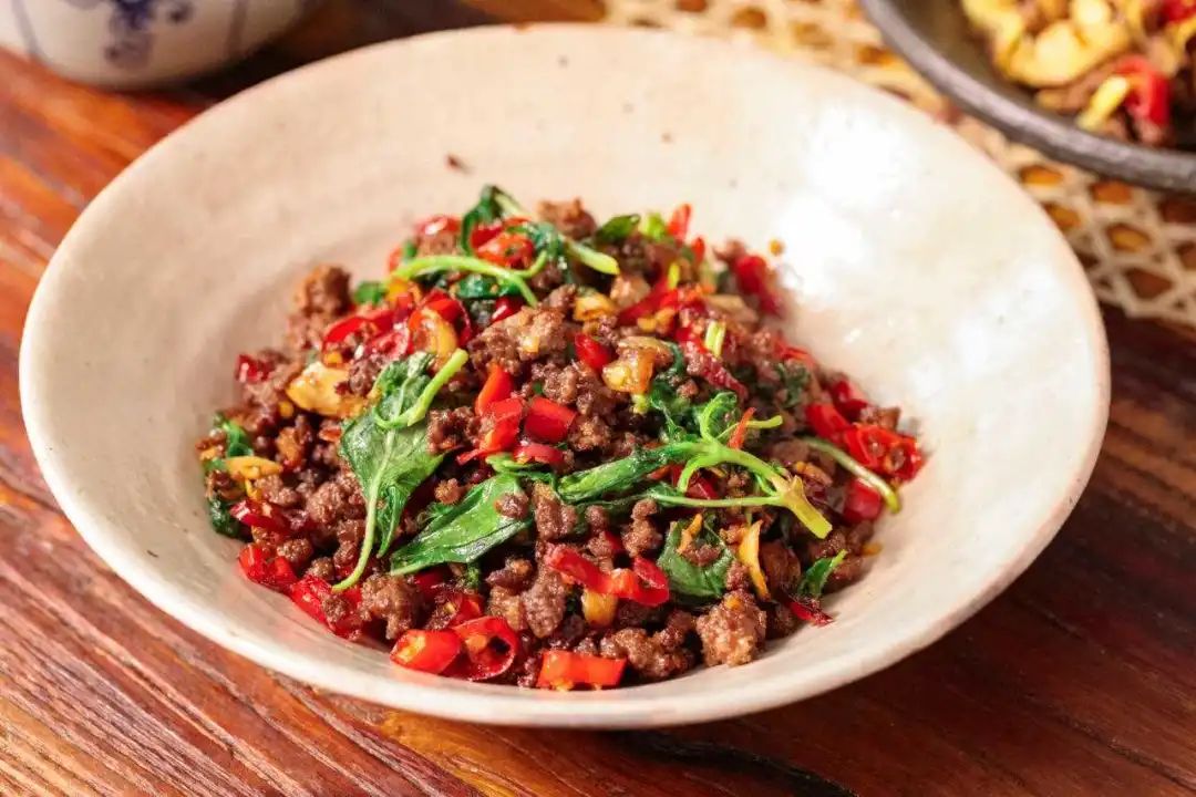 学会这8款快手酱汁,水煮菜也能吃出花