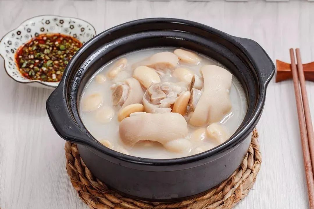 学会这8款快手酱汁,水煮菜也能吃出花